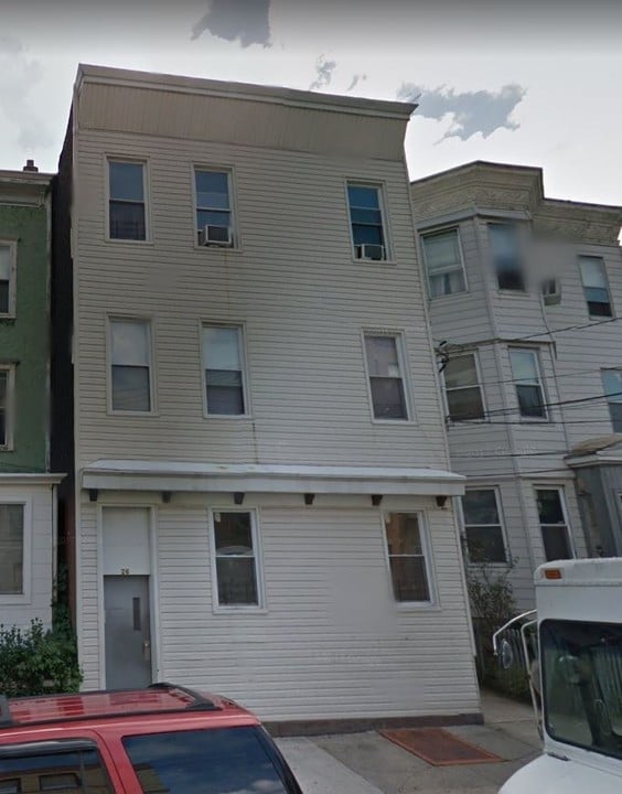 26 Mulberry St in Yonkers, NY - Building Photo