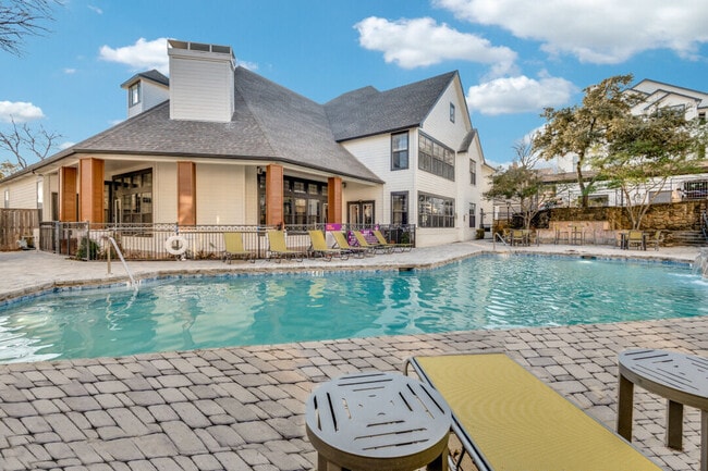 Devi Valley Ranch in Irving, TX - Building Photo - Building Photo