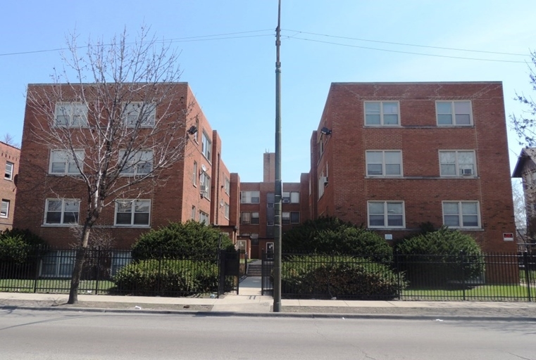 431-439 N Central Ave in Chicago, IL - Building Photo