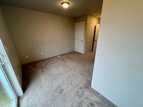 3407 Sharon Way in White City, OR - Building Photo - Building Photo