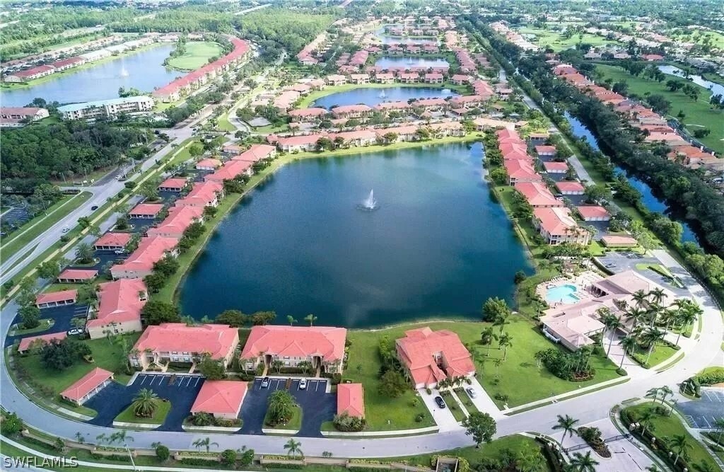 6512 Huntington Lakes Cir in Naples, FL - Building Photo