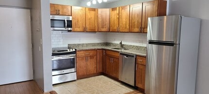 46 Cochituate Rd in Framingham, MA - Building Photo - Building Photo