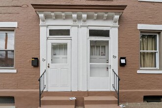 99 S 11th St in Pittsburgh, PA - Building Photo - Building Photo