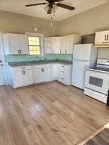 161 Roosevelt Trail in Windham, ME - Building Photo