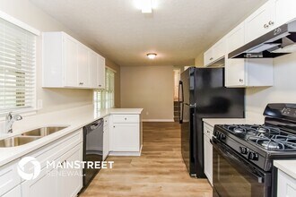5613 Woodland Dr in Acworth, GA - Building Photo - Building Photo