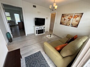 4310 NW 12th Ct in Lauderhill, FL - Building Photo - Building Photo