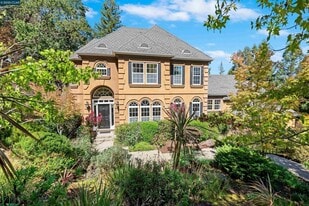 20 Oak Crest Ln in Alamo, CA - Building Photo