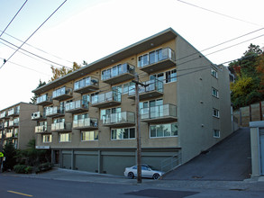 1601 Taylor Ave N in Seattle, WA - Building Photo - Building Photo