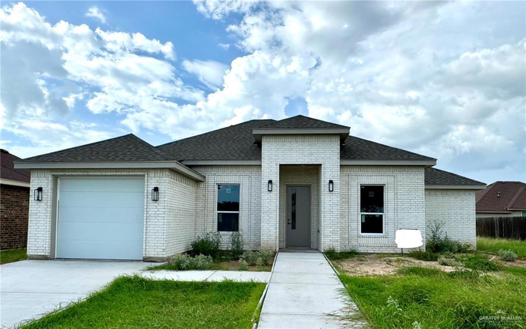 2017 Salvador Ave in Weslaco, TX - Building Photo