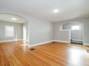 737 Hampton Ave in Toledo, OH - Building Photo - Building Photo