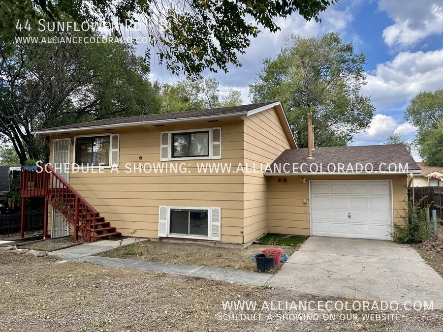 44 Sunflower Rd-Unit -B in Colorado Springs, CO - Building Photo