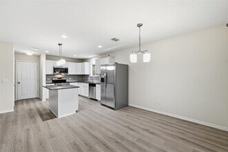 6040 Misty Breeze Dr in Fort Worth, TX - Building Photo - Building Photo