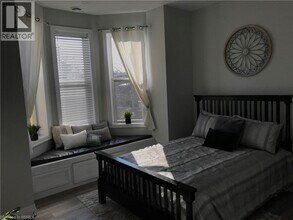 98 Lorne Crescent in Brantford, ON - Building Photo - Building Photo