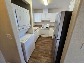 449 Holcomb Ave in Reno, NV - Building Photo - Building Photo
