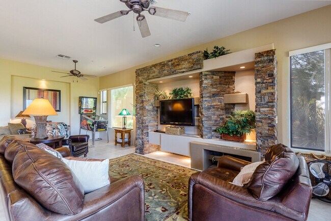 28543 N 102nd Pl in Scottsdale, AZ - Building Photo - Building Photo