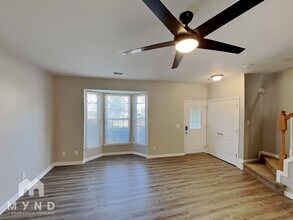 3968 Elizabeth Glen Way in Jamestown, NC - Building Photo - Building Photo