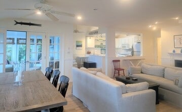 4 Cliff Rd in Ipswich, MA - Building Photo - Building Photo