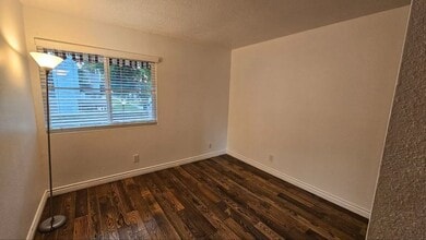 2060 E 5th St, Unit Bedroom with Balcony in Ontario, CA - Building Photo - Building Photo