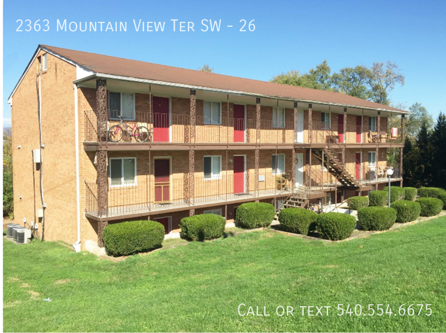 2363 Mountain View Terrace SW in Roanoke, VA - Building Photo