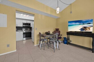 1674 SE Green Acres Cir in Port St. Lucie, FL - Building Photo - Building Photo