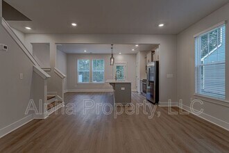 1326 Maplesmith Wy in Moore, SC - Foto de edificio - Building Photo