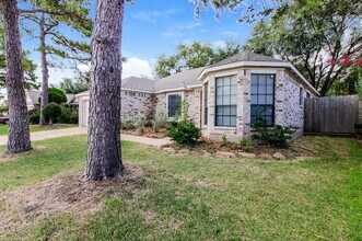 17911 Poppy Trails Ln in Houston, TX - Building Photo - Building Photo