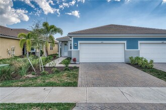 10331 Bonavie Cv Dr in Ft. Myers, FL - Building Photo - Building Photo