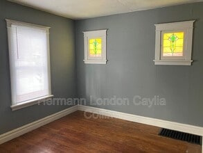 10234 Toelle Ln in St. Louis, MO - Building Photo - Building Photo