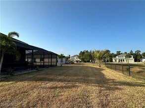 8100 Allamanda Ct in Lehigh Acres, FL - Building Photo - Building Photo