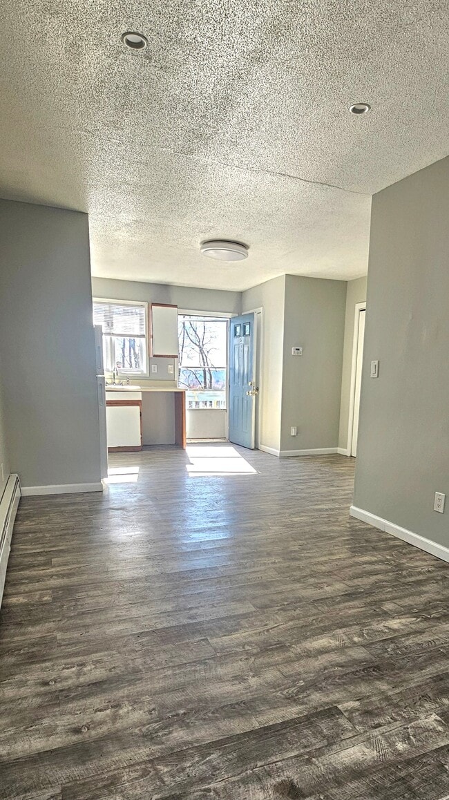 43 Hillside Ave, Unit 3