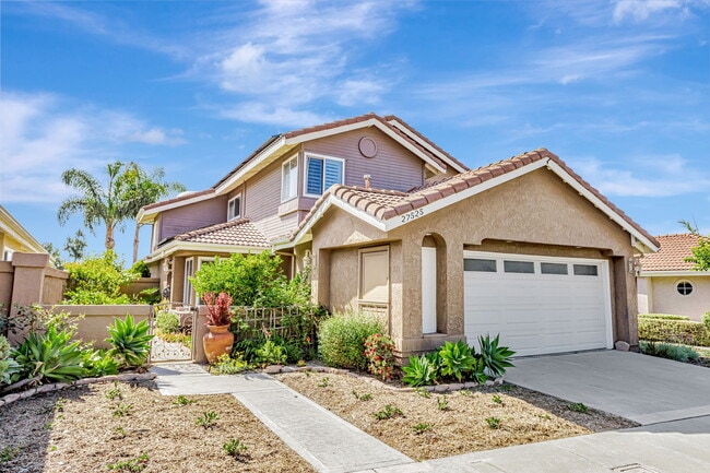 property at 27525 Paseo Toluca