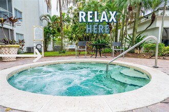 5612 Rock Island Rd, Unit 151 in Tamarac, FL - Building Photo - Building Photo