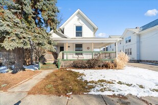 412 W Genesee St, Unit 412 in Lansing, MI - Building Photo