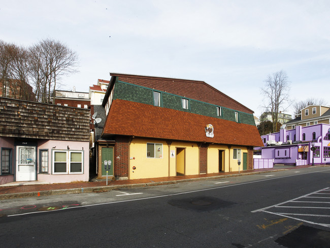 262-264 Main St in Gloucester, MA - Building Photo - Building Photo