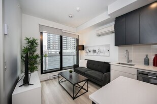 1055 Rue de la Montagne, Unit SI ID1262043P in Montréal, QC - Building Photo