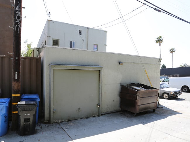 11469 Washington Blvd in Los Angeles, CA - Building Photo - Building Photo