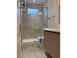 4920 Larkspur Ave in Richmond, BC - Building Photo - Building Photo