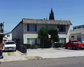 Illinois Street Apartments in San Diego, CA - Building Photo - Building Photo