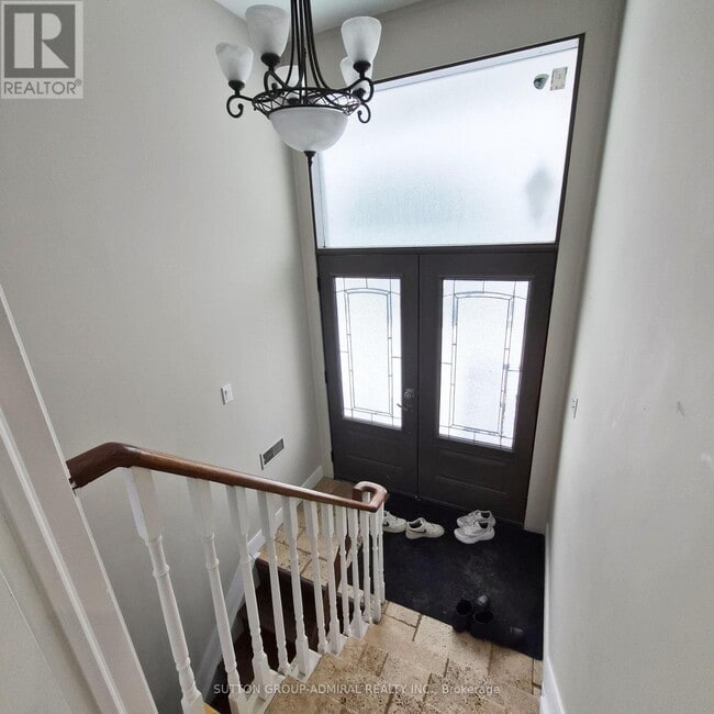 104 Armitage Dr in Newmarket, ON - Building Photo - Building Photo