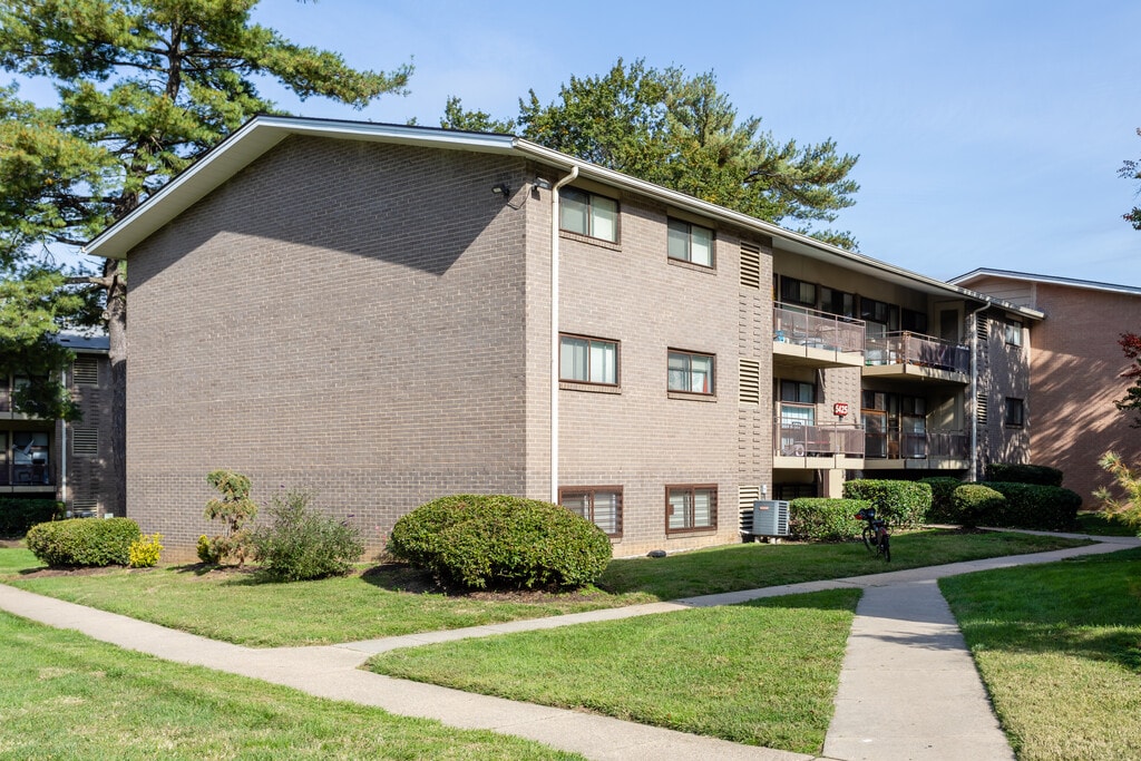 LaSalle Park Apartments Hyattsville, MD Apartments