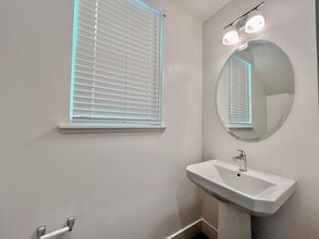 160 Prancer Ln in Hollister, CA - Building Photo - Building Photo