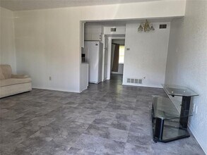 990 Shady Brook Dr in Grapevine, TX - Building Photo - Building Photo