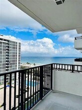 525 N Ocean Blvd, Unit 1416 in Pompano Beach, FL - Foto de edificio - Building Photo