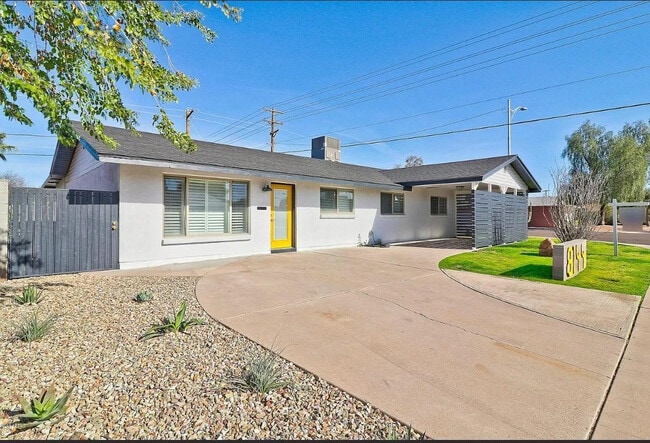 8144 E Fairmount Ave in Scottsdale, AZ - Building Photo - Building Photo