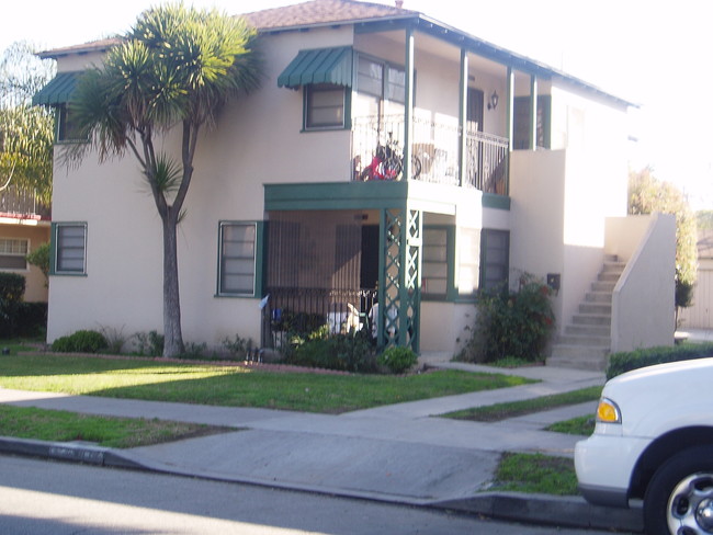 816 Cherry Ave in Long Beach, CA - Building Photo - Building Photo