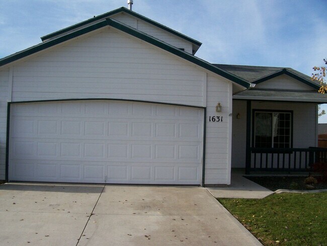 property at 1631 W Hawaii Ave