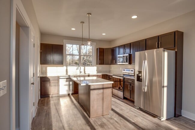 property at 508 Harper Lndg