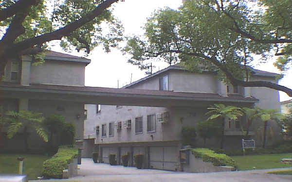 79-89 S Roosevelt Ave in Pasadena, CA - Building Photo