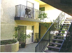 Klump Apartments in North Hollywood, CA - Building Photo - Building Photo