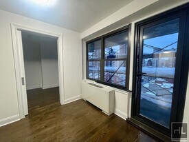 East 82nd Street, Unit 15D in New York, NY - Building Photo